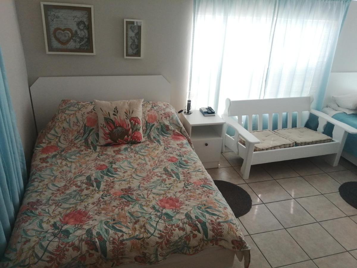 Larochelle Guesthouse ケートマンスフープ 部屋 写真