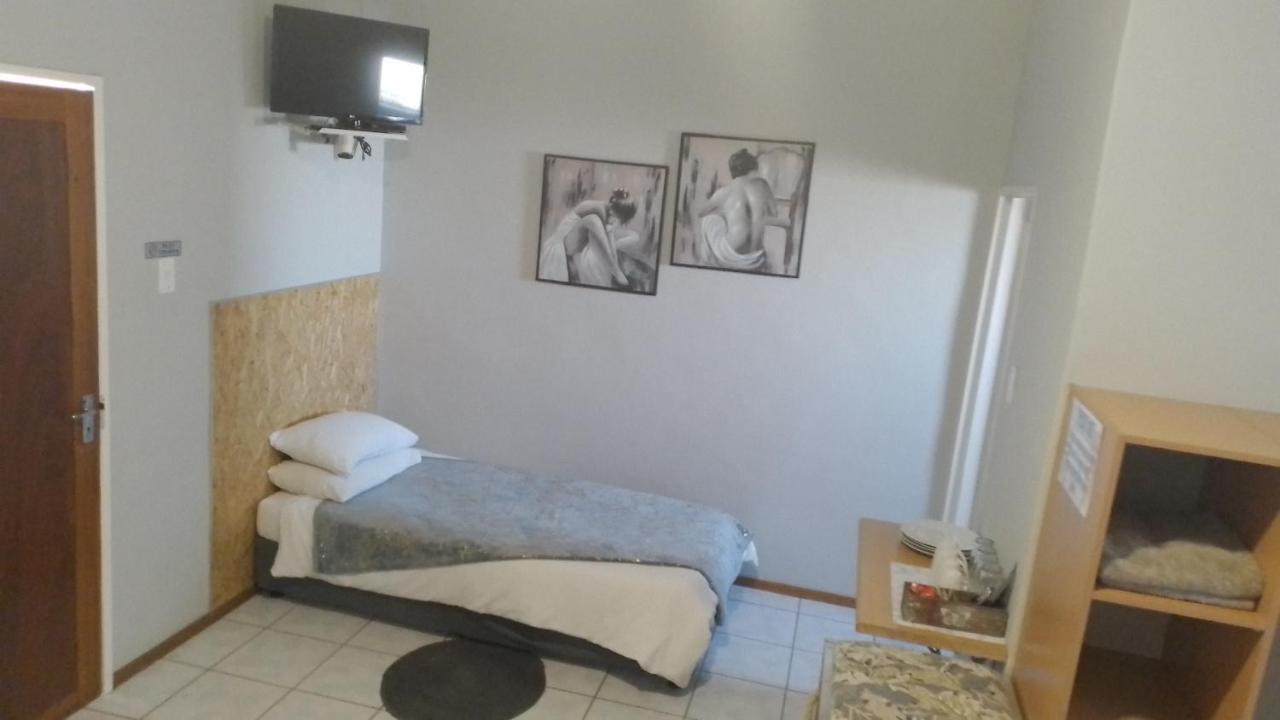 Larochelle Guesthouse ケートマンスフープ 部屋 写真